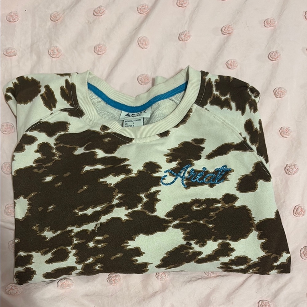 Women’s Ariat crew neck